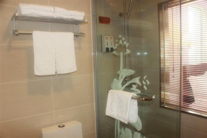 Shanghai Yiting 6+E Hotel - Lujiazui Δωμάτιο φωτογραφία